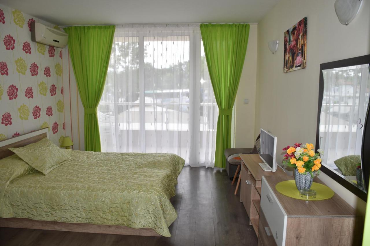 Hotel Sea Star Приморско Extérieur photo